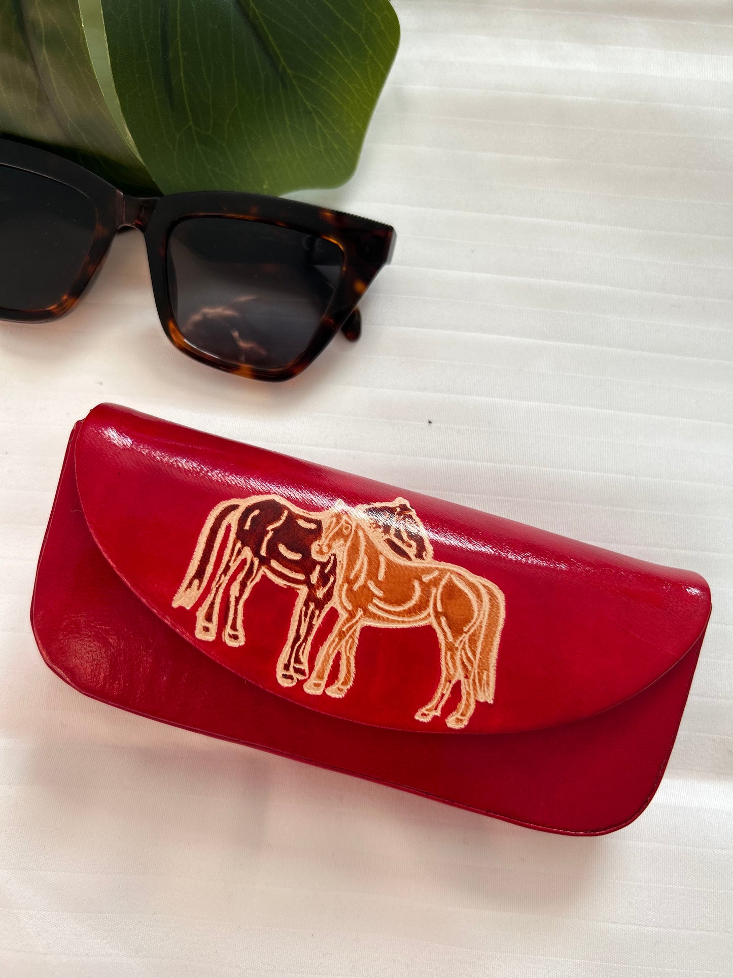 Stallion Sunglasses Case - Leather