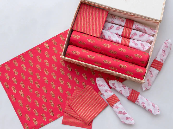 Holly Jolly Table Linen Gift Box